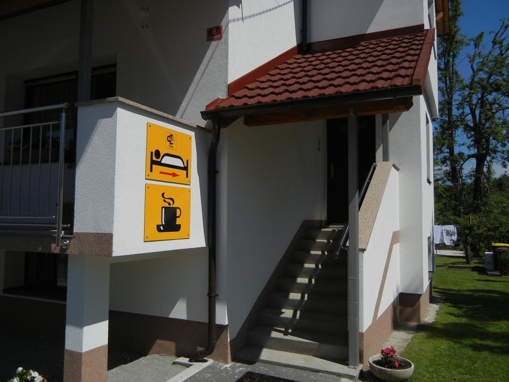 Rooms & Apartment Mira G. Postojna Exterior photo
